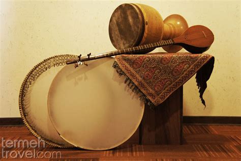 Persian Instruments: Best 10 Persian Musical Treasures - Termeh Travel Blog