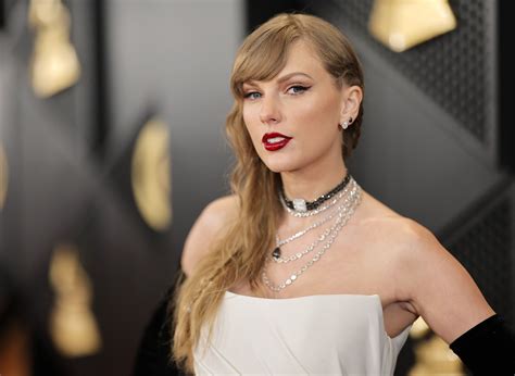 Taylor Swift donates $100K to family of woman killed at Kansas City Chiefs parade shooting ...