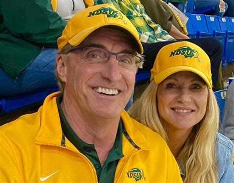 Who is Doug Burgum? Biography, Wiki, Net Worth, Wife's Name, Education ...