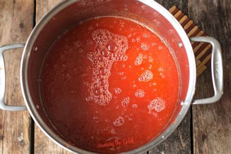 Canning Pizza Sauce (Fresh Tomatoes)