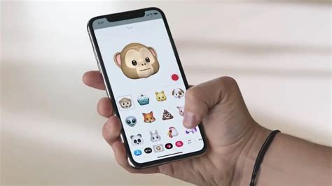 How to get iPhone X Animoji on any Android smartphone?