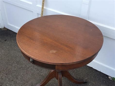 ANTIQUE MAHOGANY DUNCAN FIFE TABLE W/ TWO DRAWERS | Live and Online ...