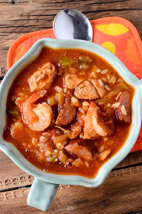 Super easy crock pot gumbo recipe the entire family will love! This ...