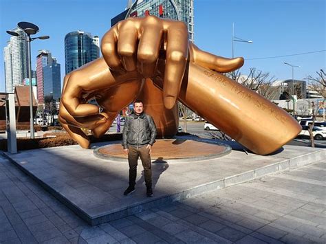 Statue of Gangnam Style (Seoul): UPDATED 2020 All You Need to Know ...