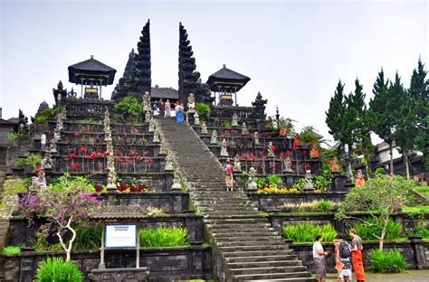 Pura Besakih Mengenal Budaya Wisata Indonesia Destinasi Wisata Indonesia