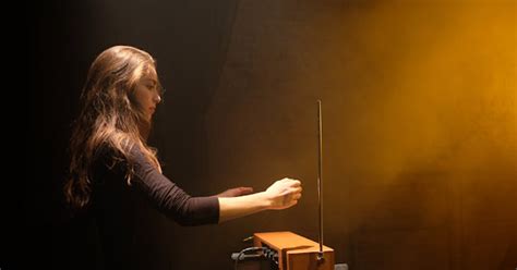 Theremin: The Musical Instrument That You Can Play Without Touching | Amusing Planet