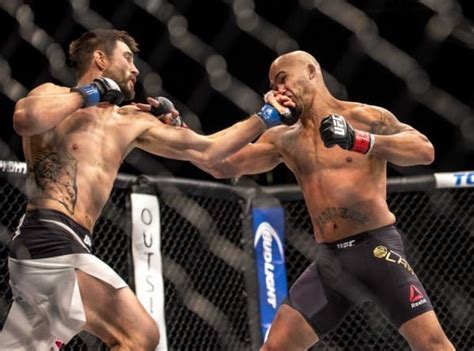 Classic Slugfest! Robbie Lawler Vs. Carlos Condit Fight Video Highlights