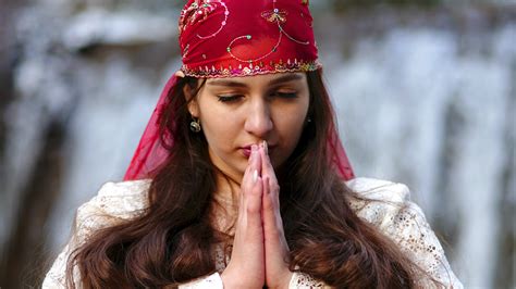 young-woman-praying image - Free stock photo - Public Domain photo ...