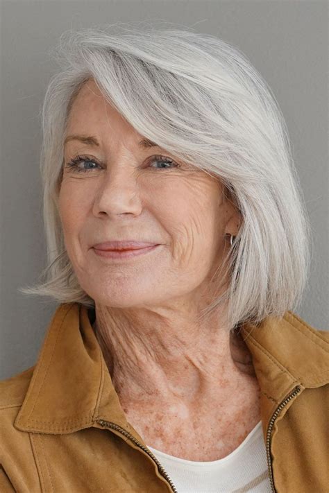 50 Glamorous Bang Hairstyles For Older Women That Will Beat Your Age | Hairstyles for seniors ...