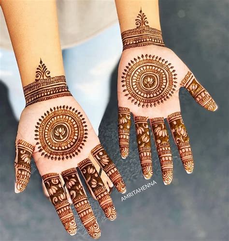 Very Simple Mehndi Designs For Front Hands - Design Talk