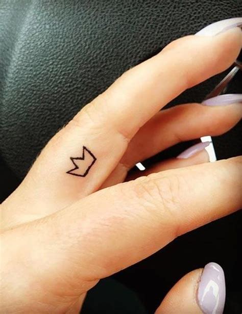 12 Minimalist Small Tattoo Ideas for a Charismatic Look - Chicbliz