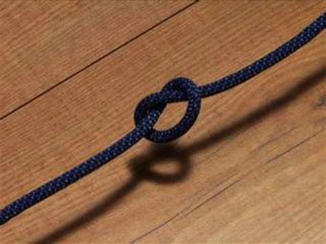 How to Tie an Overhand Knot - Howcast