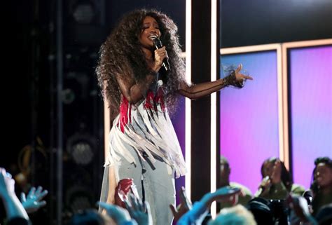 SZA’s Debut Album ‘Ctrl’ Officially Goes Platinum