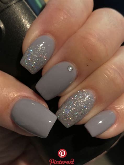 36 perfekte und herausragende Nageldesigns für den Winter 2018; dunkle ...