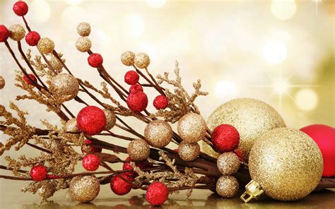 25 Beautiful Red And Gold Christmas Decor Ideas – Available Ideas