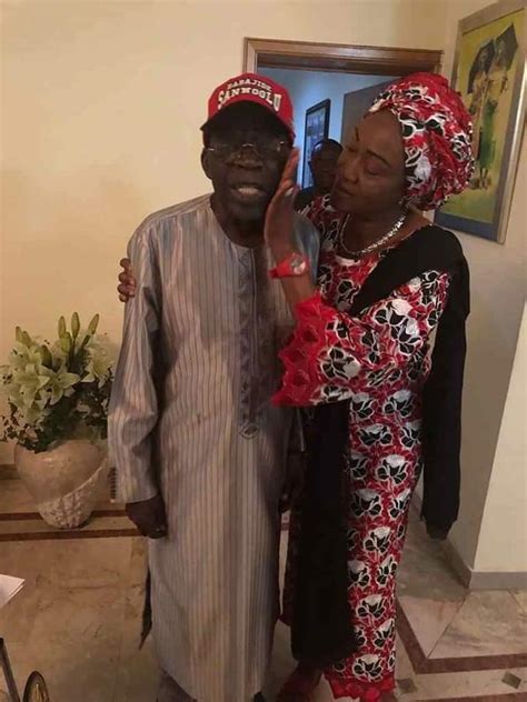 New Loved Up Photos Of Tinubu & Wife - Welcome To Olori Gist