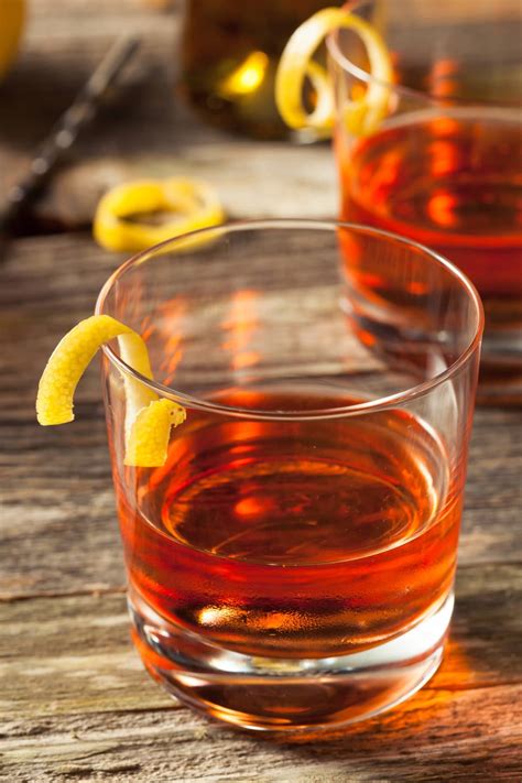 Classic Sazerac Cocktail Recipe - Insanely Good