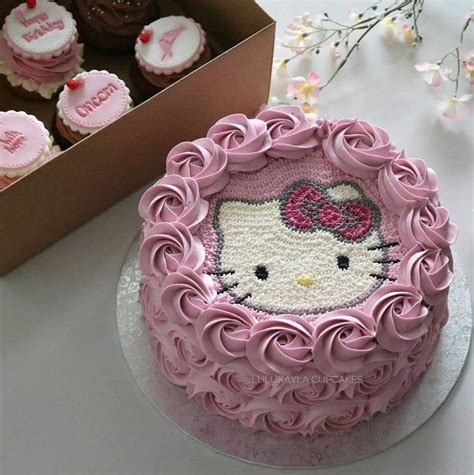 Pin by Lilith on Postres, dulces y pasteles | Hello kitty birthday cake ...