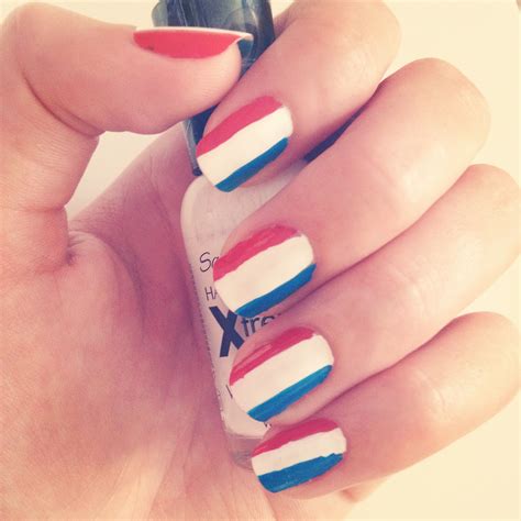 France flag manicure #nailart #France