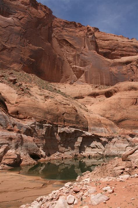 Finding the extraordinary in the ordinary: Lake Powell: Hiking to the Natural Bridge