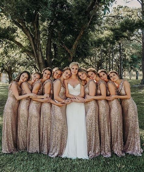 19 Bride Party Photos You Can’t Miss Out on for Your Wedding Day | Bridesmaid photoshoot ...