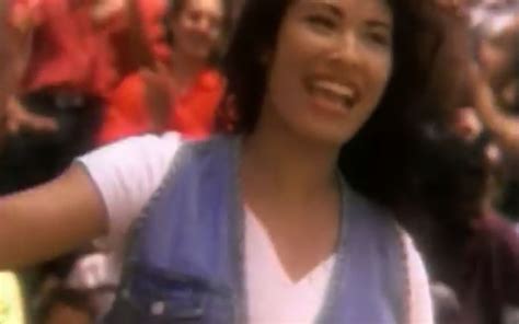 'Bidi Bidi Bom Bom' Meaning: What Selena Quintanilla Song Was Really About