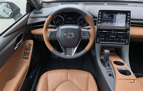 A Luxurious Drive with the 2019 Toyota Avalon Hybrid from GoFatherhood®