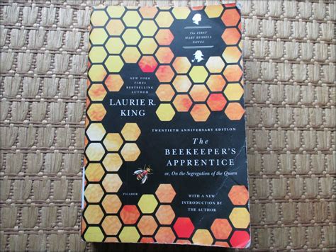 Of Pearls, Prettiness and Pages: Book Review | The Beekeeper's Apprentice by Laurie R. King: Vol ...