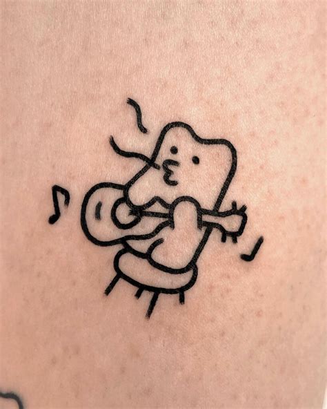 11+ Bear Tattoo Outline Ideas That Will Blow Your Mind! - alexie