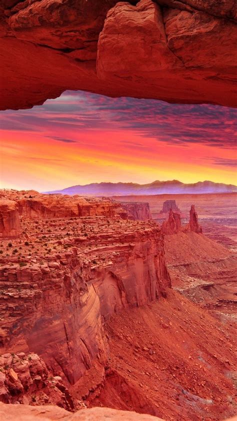 Colorful Sunrise in Mesa Arch, Canyonlands, National Park near Moab, Utah Pretty Places, Cool ...