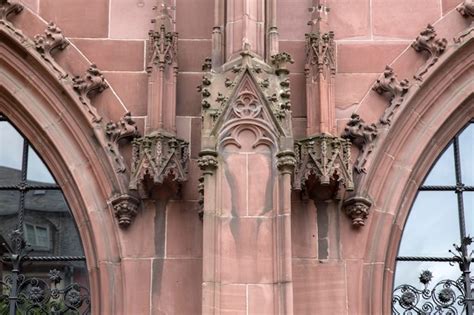 Premium Photo | Detail of facade of cathedral, frankfurt, germany