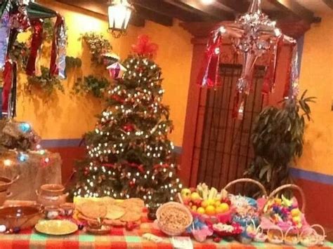 Posada . Mexican Christmas Traditions, Mexican Christmas Decorations, Christmas Fiesta, Mexico ...