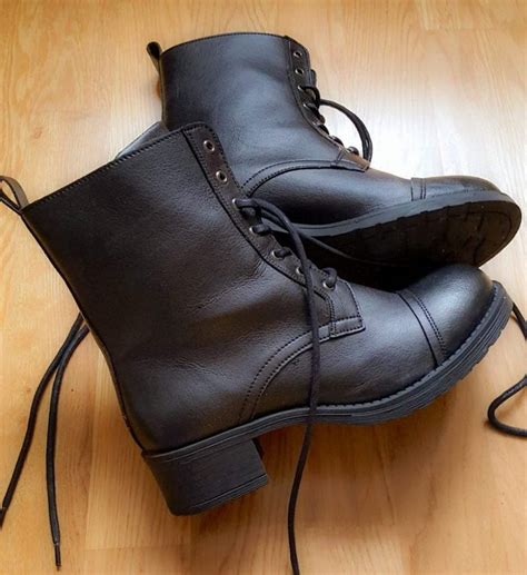 18 Top Vegan Boots Brands - Protect Your Feet & Furry Friends!