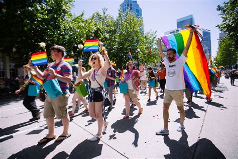 Photos: Seattle celebrates at 2016 Pride Parade | Seattle Refined