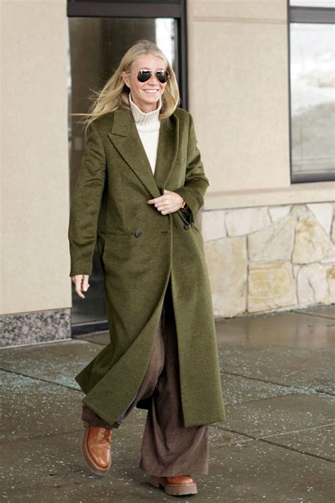 Gwyneth Paltrow’s Ski Trial Court Style Is Minimalism at Its Best