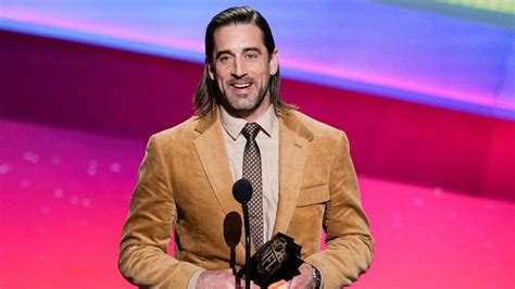 Aaron Rodgers is named NFL's Most Valuable Player for the 2nd year in a row | CNN