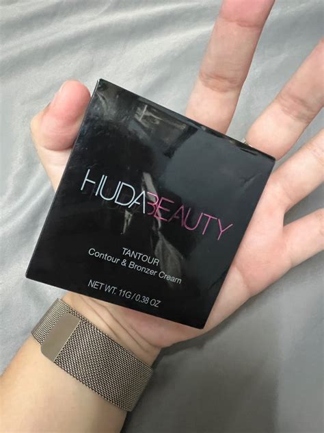 Huda Beauty Tantour Contour & Bronzer Cream in Fair, Beauty & Personal ...