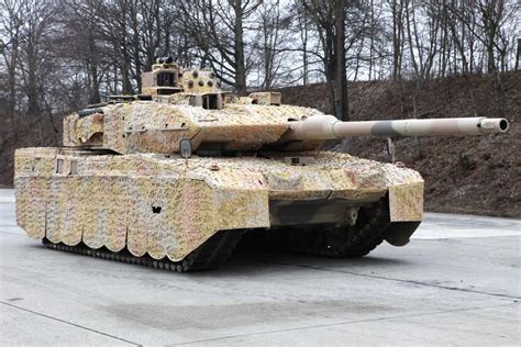 Asian Defence News: Krauss-Maffei Wegmann delivers first Leopard 2 A7 tanks to German Army