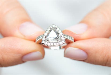 How to Sell a Diamond Ring - Love You Tomorrow