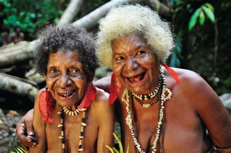 10 Things You've Always Wanted To Know About Papua New Guinea - Adventure Bagging