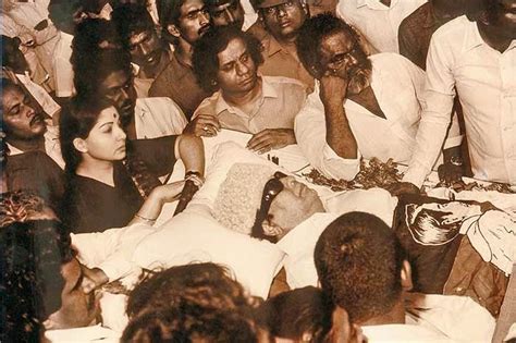 Indianhistorypics: J Jayalalitha during the funeral of M G Ramachandran