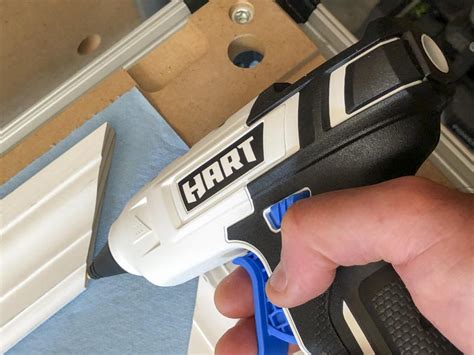 Hart 20V Cordless Glue Gun HPGL01 - Cordless Power Tool Reviews - GearOpen.com