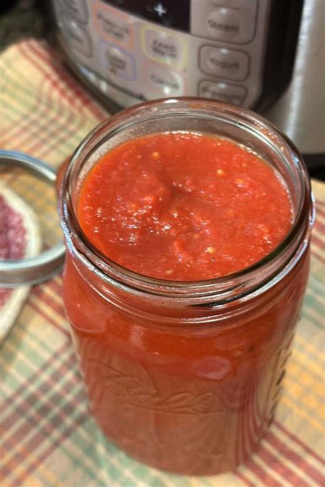 Canning Tomato Sauce (with skins and seeds): How-to Guide - Heritage ...