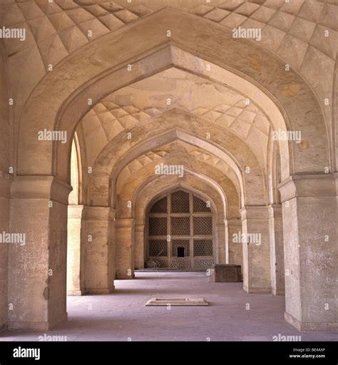 Arches inside Akbar's tomb Stock Photo - Alamy