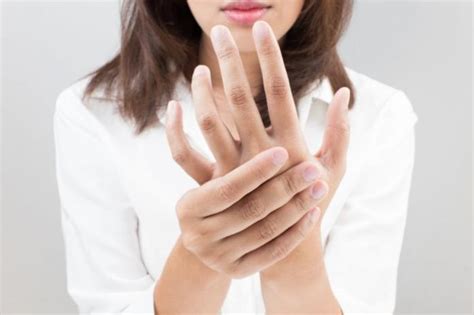 Vibration white finger symptoms | Very Weird News