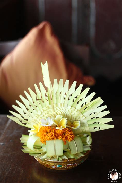 Bali Getaway: Balinese Flower Offerings and Arrangements | THE GLOBAL GIRL