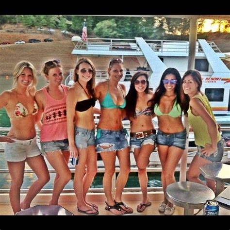 Boats n hoes, Shasta Lake ladies at Silverthorn Resort :] #lakeshasta #houseboats #calilove ...