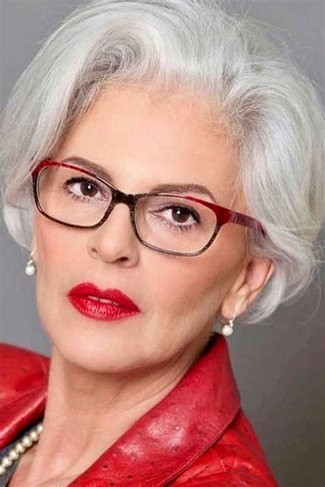 Short Hairstyles For Thin Hair Over 50 With Glasses A Complete Guide ...
