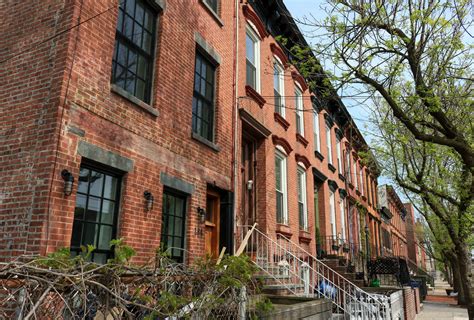 Brooklyn Architecture: Life on a Coffey Street Row | Red Hook Waterfront Brooklyn NYC