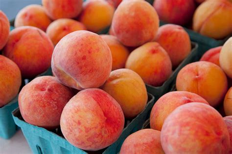 4 Types of Peaches to Know This Summer